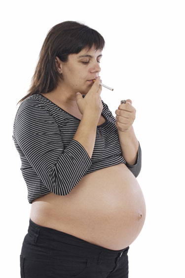 A fumante que amamenta gravida